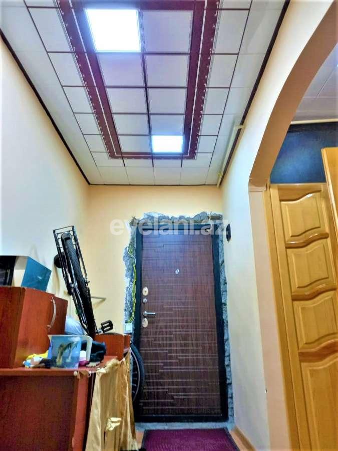 Satılır, köhnə tikili, 3 otaqlı, 80 m², Bakı, Nizami r, Xalqlar Dostluğu m.