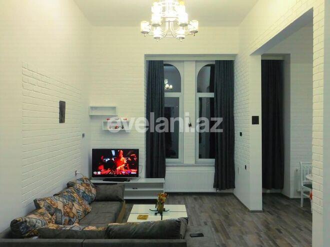 Сдаётся, вторичка, 2-комнаты, 90 m², Баку, Сабаильский r.