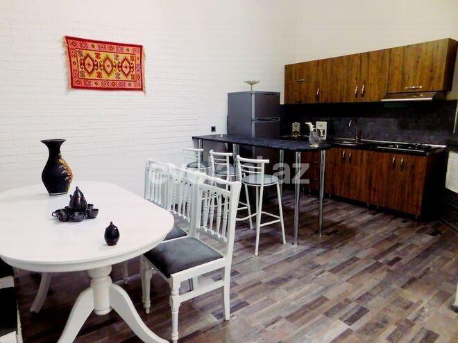 Сдаётся, вторичка, 2-комнаты, 90 m², Баку, Сабаильский r.