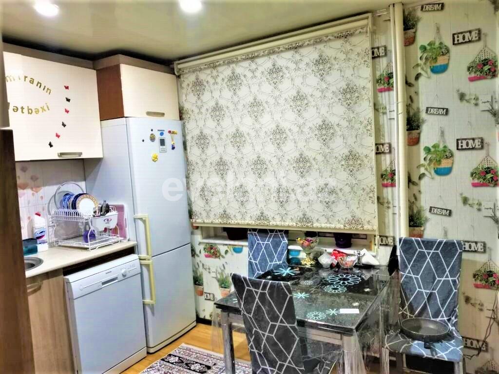 Satılır, köhnə tikili, 2 otaqlı, 55 m², Bakı, Xətai r, Xalqlar Dostluğu m.