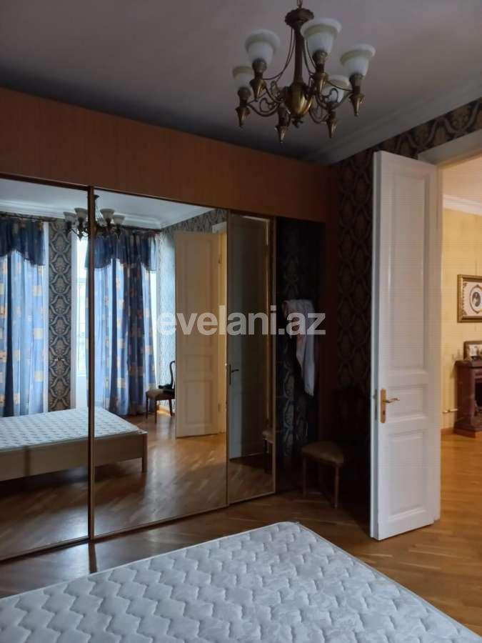 Satılır, köhnə tikili, 4 otaqlı, 142 m², Bakı, Nəsimi r, 28 may m.