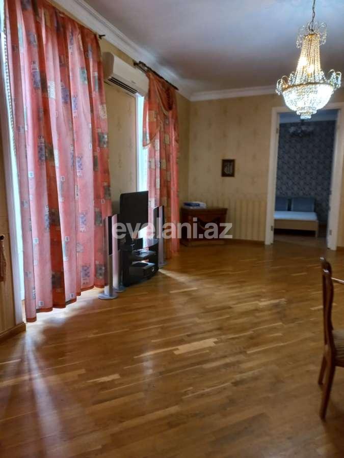Satılır, köhnə tikili, 4 otaqlı, 142 m², Bakı, Nəsimi r, 28 may m.