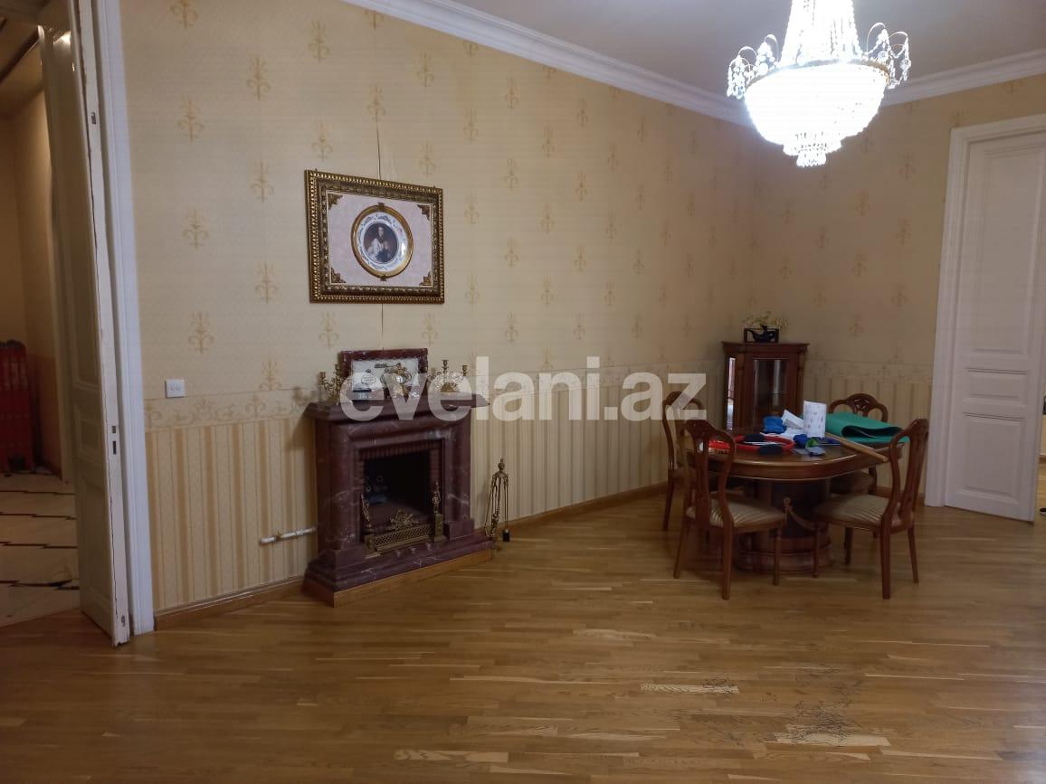 Satılır, köhnə tikili, 4 otaqlı, 142 m², Bakı, Nəsimi r, 28 may m.