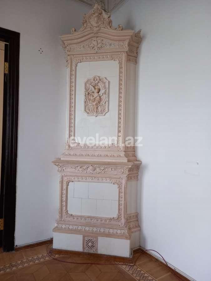 Satılır, köhnə tikili, 9 otaqlı, 320 m², Bakı, Səbail r, Bayıl q, Sahil m.