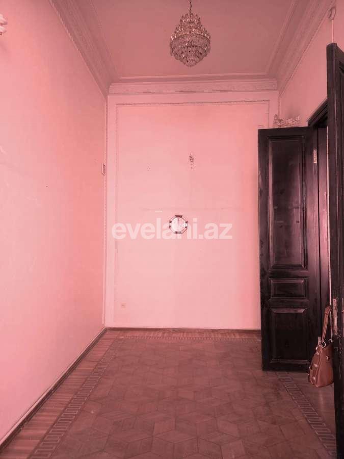 Satılır, köhnə tikili, 9 otaqlı, 320 m², Bakı, Səbail r, Bayıl q, Sahil m.