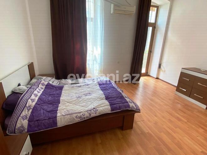 Продаётся, вторичка, 5-комнаты, 130 m², Баку, Сабаильский r, Сахил m.