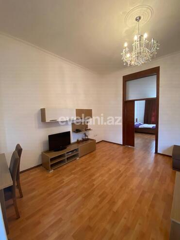 Продаётся, вторичка, 5-комнаты, 130 m², Баку, Сабаильский r, Сахил m.