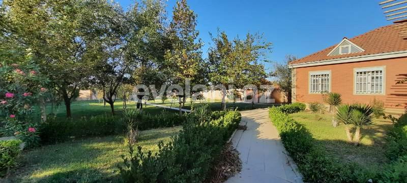Satılır, həyət evi / bağ, 6 otaqlı, 350 m², Bakı, Abşeron r.