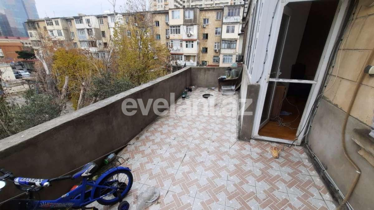 Продаётся, вторичка, 3-комнаты, 70 m², Баку, Хатаинский r, Шах Исмаил Хатаи m.