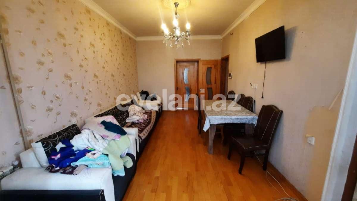 Продаётся, вторичка, 3-комнаты, 70 m², Баку, Хатаинский r, Шах Исмаил Хатаи m.