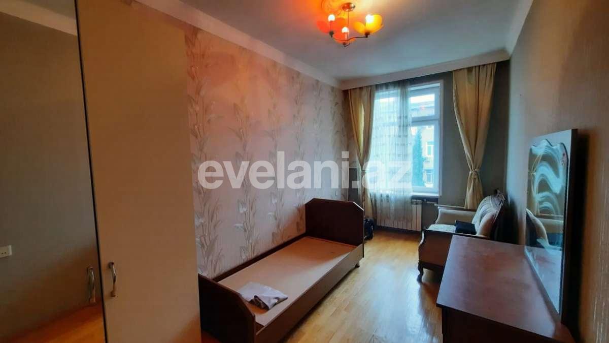 Продаётся, вторичка, 3-комнаты, 70 m², Баку, Хатаинский r, Шах Исмаил Хатаи m.