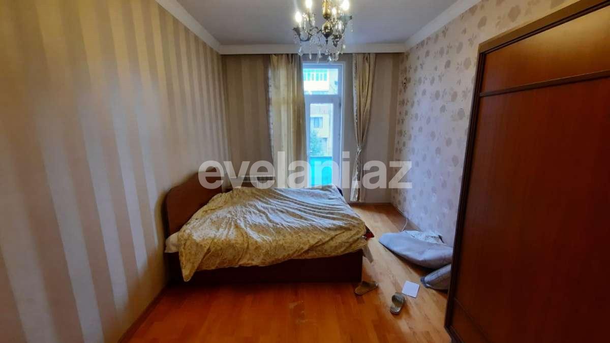 Продаётся, вторичка, 3-комнаты, 70 m², Баку, Хатаинский r, Шах Исмаил Хатаи m.
