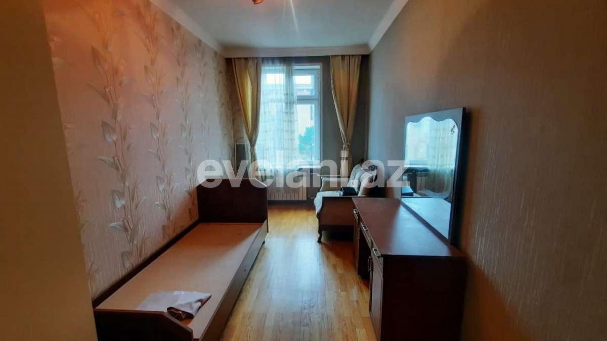 Продаётся, вторичка, 3-комнаты, 70 m², Баку, Хатаинский r, Шах Исмаил Хатаи m.