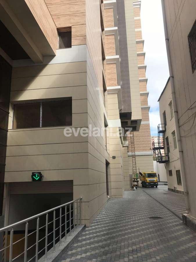 Satılır, yeni tikili, 3 otaqlı, 137 m², Bakı, Yasamal r, Elmlər Akademiyası m.