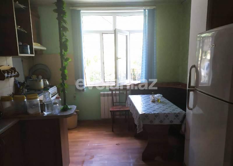 Satılır, köhnə tikili, 4 otaqlı, 100 m², Bakı, Yasamal r.