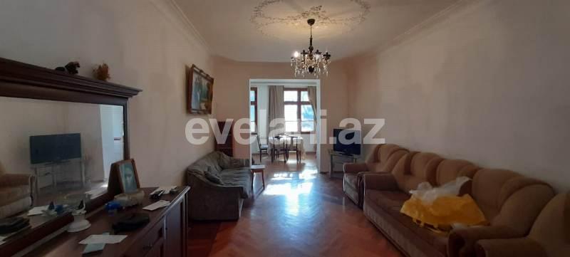 Satılır, köhnə tikili, 2 otaqlı, 60 m², Bakı, Yasamal r.