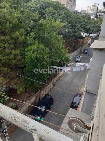 Satılır, köhnə tikili, 2 otaqlı, 48 m², Bakı, Yasamal r.