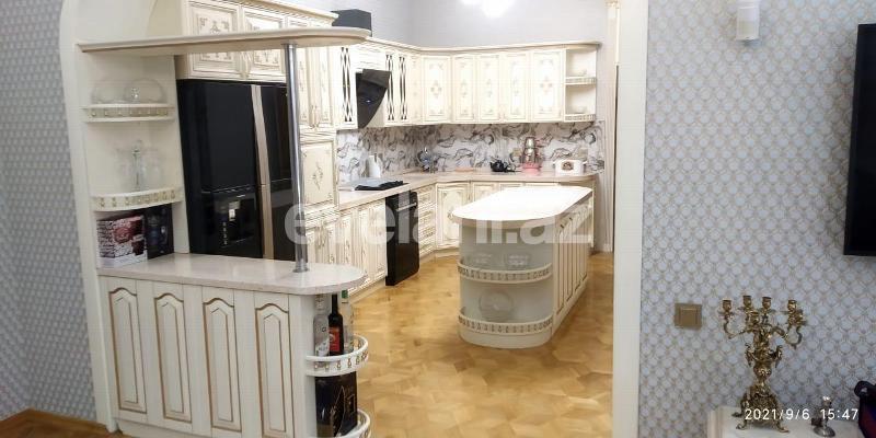 Satılır, villa, 10 otaqlı, 500 m², Bakı, Binəqədi r.