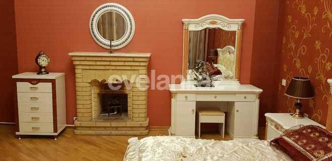 Sale, old building, 4 room, 180 m², Baku, Sabail r, Icheri Sheher m.