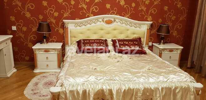 Sale, old building, 4 room, 180 m², Baku, Sabail r, Icheri Sheher m.