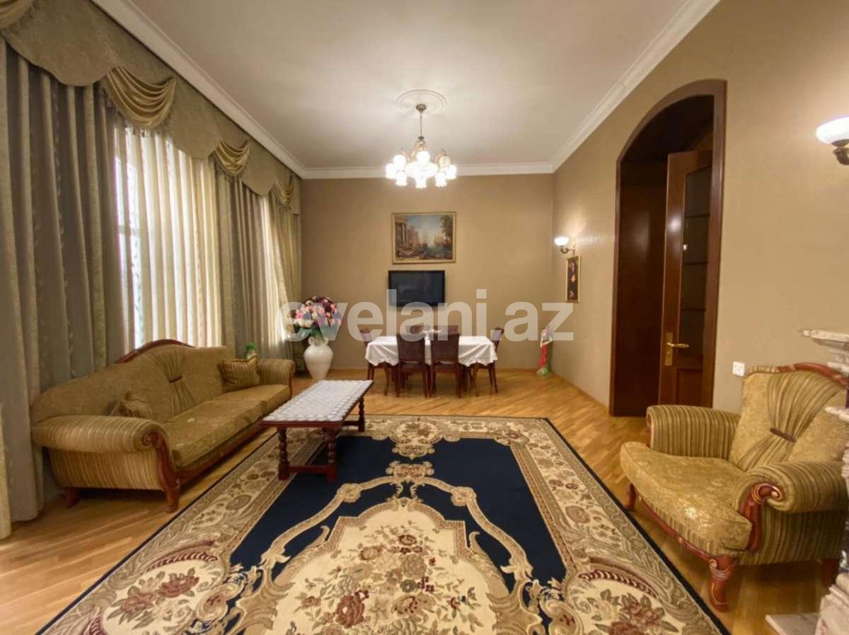 Sale, old building, 4 room, 180 m², Baku, Sabail r, Icheri Sheher m.