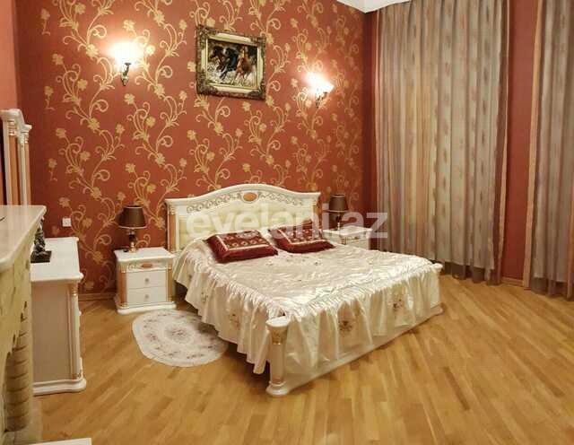 Sale, old building, 4 room, 180 m², Baku, Sabail r, Icheri Sheher m.