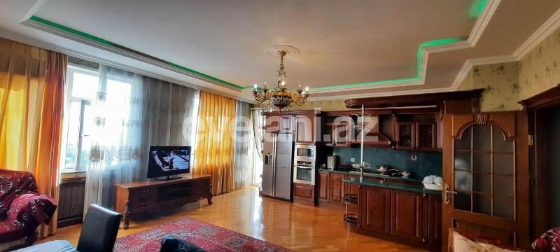 Satılır, yeni tikili, 5 otaqlı, 185 m², Bakı, Binəqədi r.