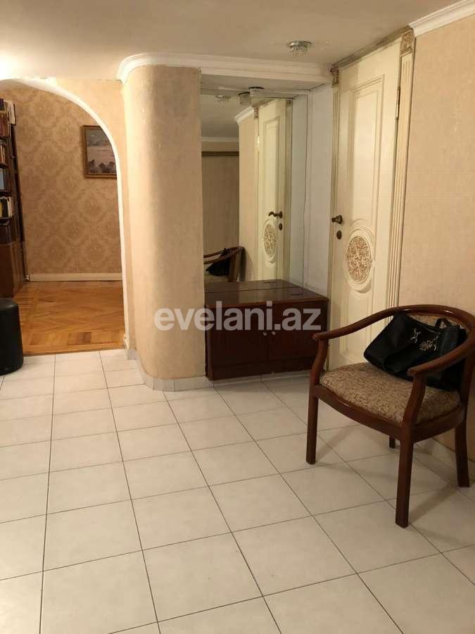 Продаётся, вторичка, 3-комнаты, 80 m², Баку, Сабаильский r, Сахил m.