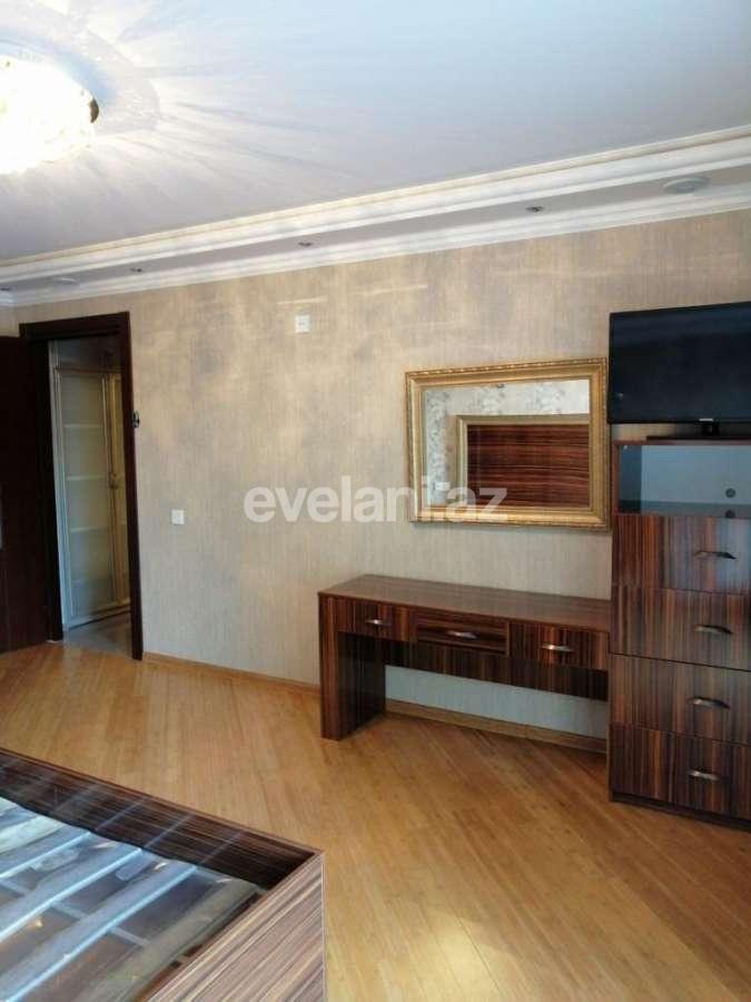 Satılır, köhnə tikili, 3 otaqlı, 130 m², Bakı, Səbail r.
