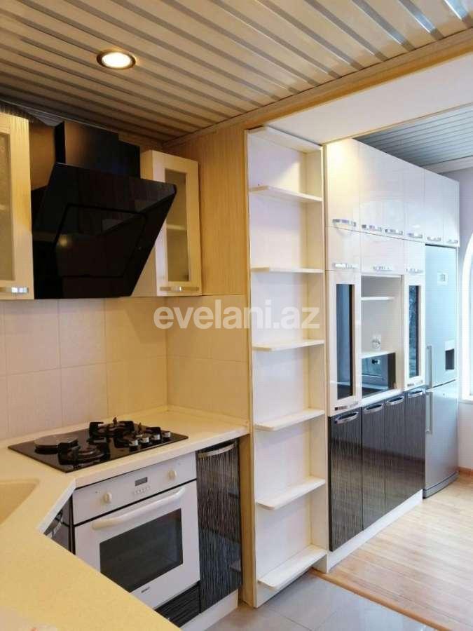 Satılır, köhnə tikili, 3 otaqlı, 130 m², Bakı, Səbail r.