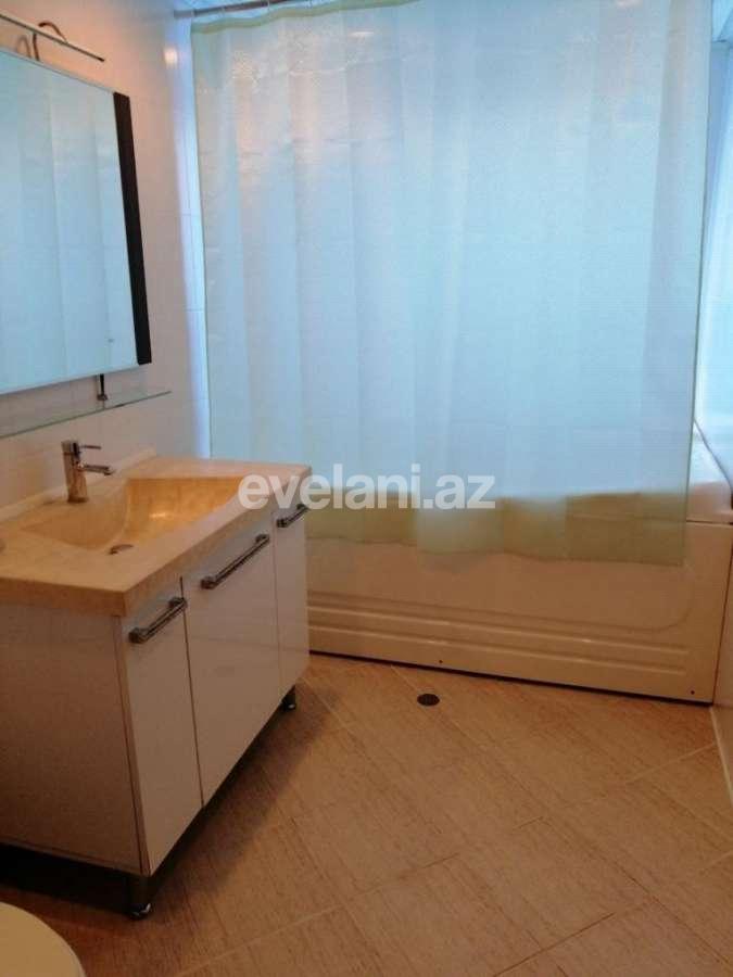 Satılır, köhnə tikili, 3 otaqlı, 130 m², Bakı, Səbail r.