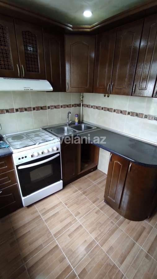 Satılır, köhnə tikili, 2 otaqlı, 45 m², Bakı, Yasamal r, Elmlər Akademiyası m.