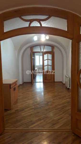 Kirayə verilir, ofis, 3 otaqlı, 85 m², Bakı, Səbail r.