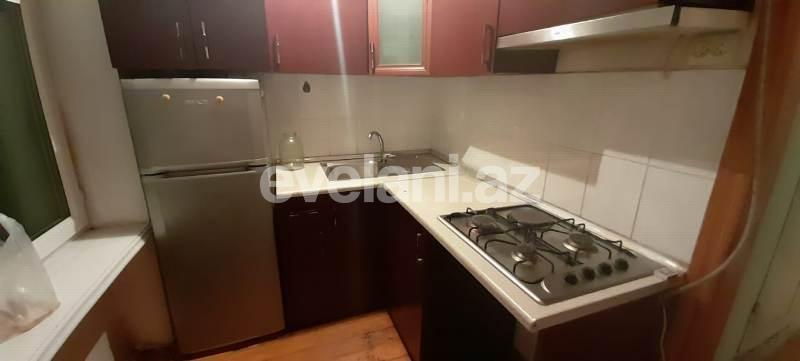 Rent, old building, 1 room, 33 m², Baku, Khatai r.