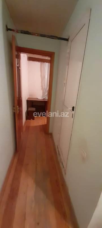 Rent, old building, 1 room, 33 m², Baku, Khatai r.