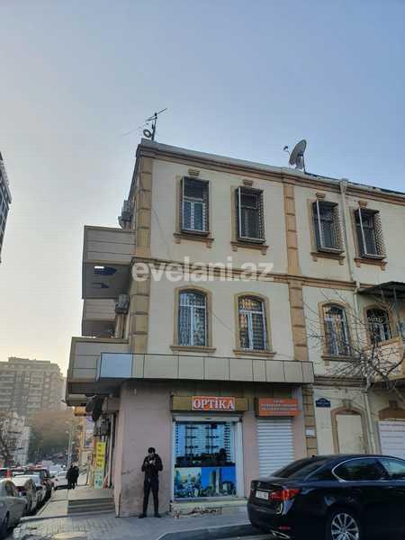 Satılır, köhnə tikili, 3 otaqlı, 105 m², Bakı, Nəsimi r, 28 may m.