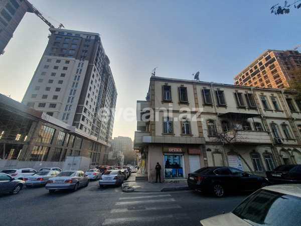 Satılır, köhnə tikili, 3 otaqlı, 105 m², Bakı, Nəsimi r, 28 may m.