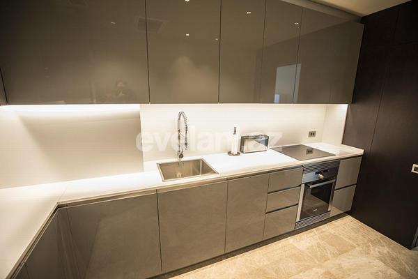 Satılır, yeni tikili, 2 otaqlı, 93 m², Bakı, Səbail r.