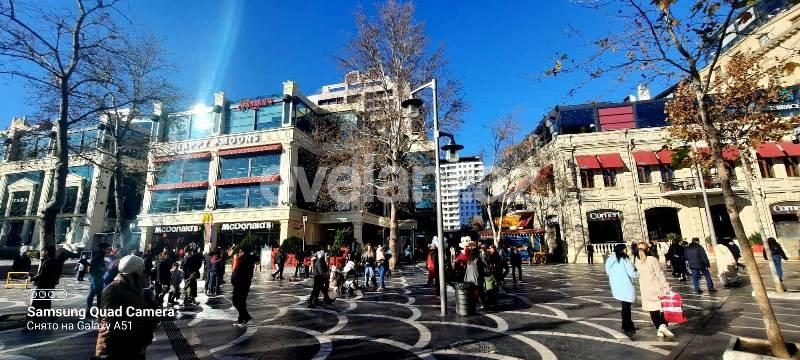 Satılır, yeni tikili, 4 otaqlı, 230 m², Bakı, Səbail r, Sahil m.