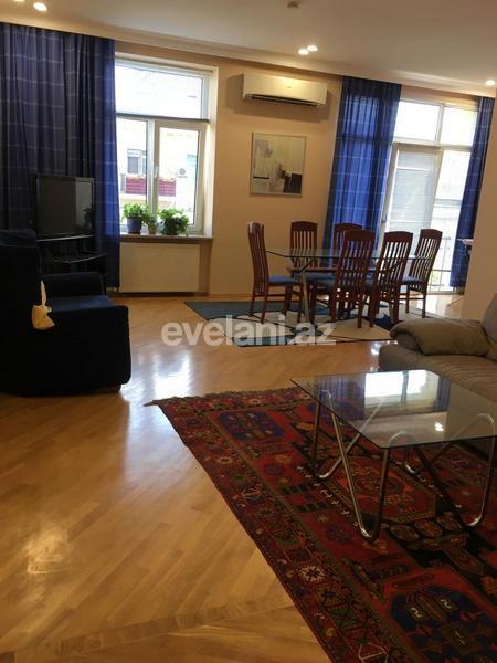 Satılır, köhnə tikili, 4 otaqlı, 120 m², Bakı, Səbail r.