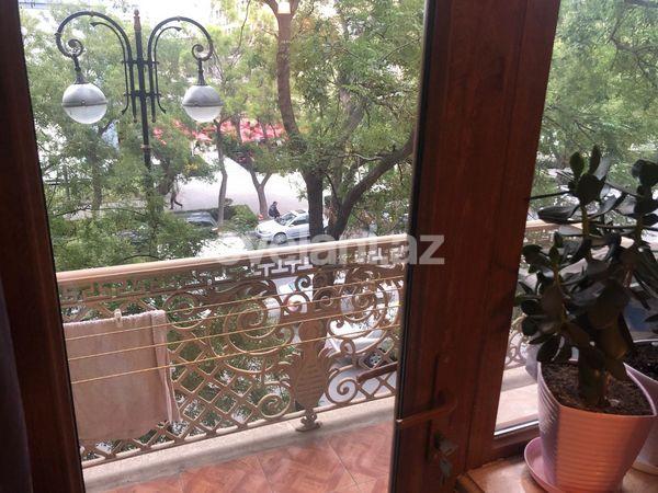 Продаётся, вторичка, 2-комнаты, 60 m², Баку, Ясамальский r, Элмляр Академиясы m.