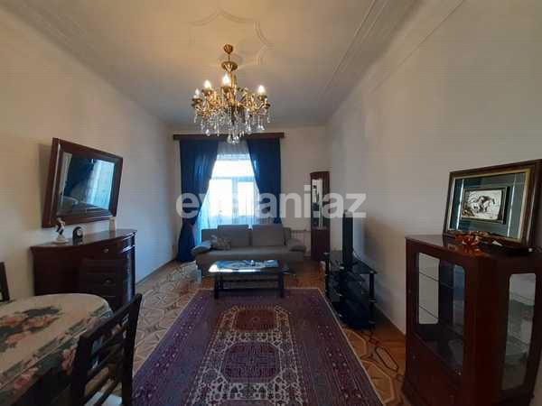 Kirayə verilir, köhnə tikili, 2 otaqlı, 60 m², Bakı, Səbail r, Sahil m.