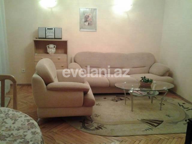 Rent, old building, 2 room, 60 m², Baku, Sabail r.