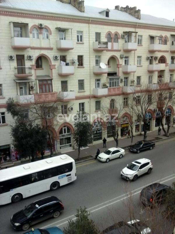 Satılır, köhnə tikili, 3 otaqlı, 102 m², Bakı, Nərimanov r, Nəriman Nərimanov m.