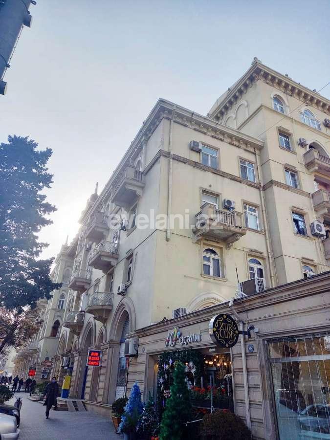 Satılır, köhnə tikili, 2 otaqlı, 45 m², Bakı, Yasamal r.