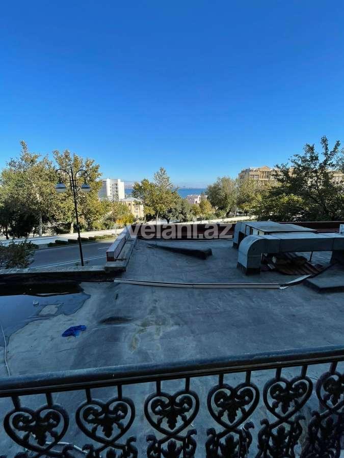 Kirayə verilir, köhnə tikili, 2 otaqlı, 45 m², Bakı, Səbail r.