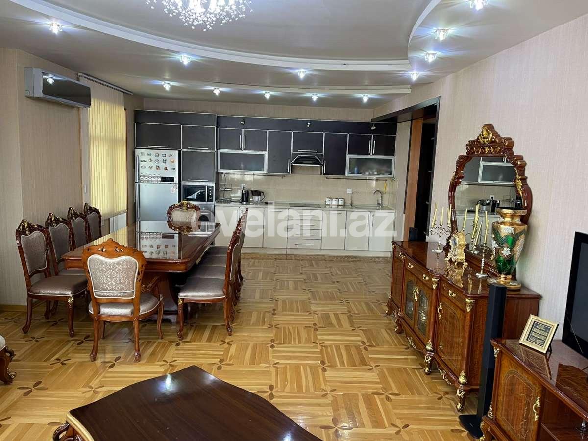 Sale, old building, 4 room, 95000 m², Baku, Yasamal r, Yasamal d, Elmlar Akademiyası m.
