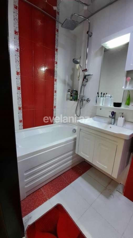 Satılır, köhnə tikili, 3 otaqlı, 75 m², Bakı, Nizami r, Xalqlar Dostluğu m.