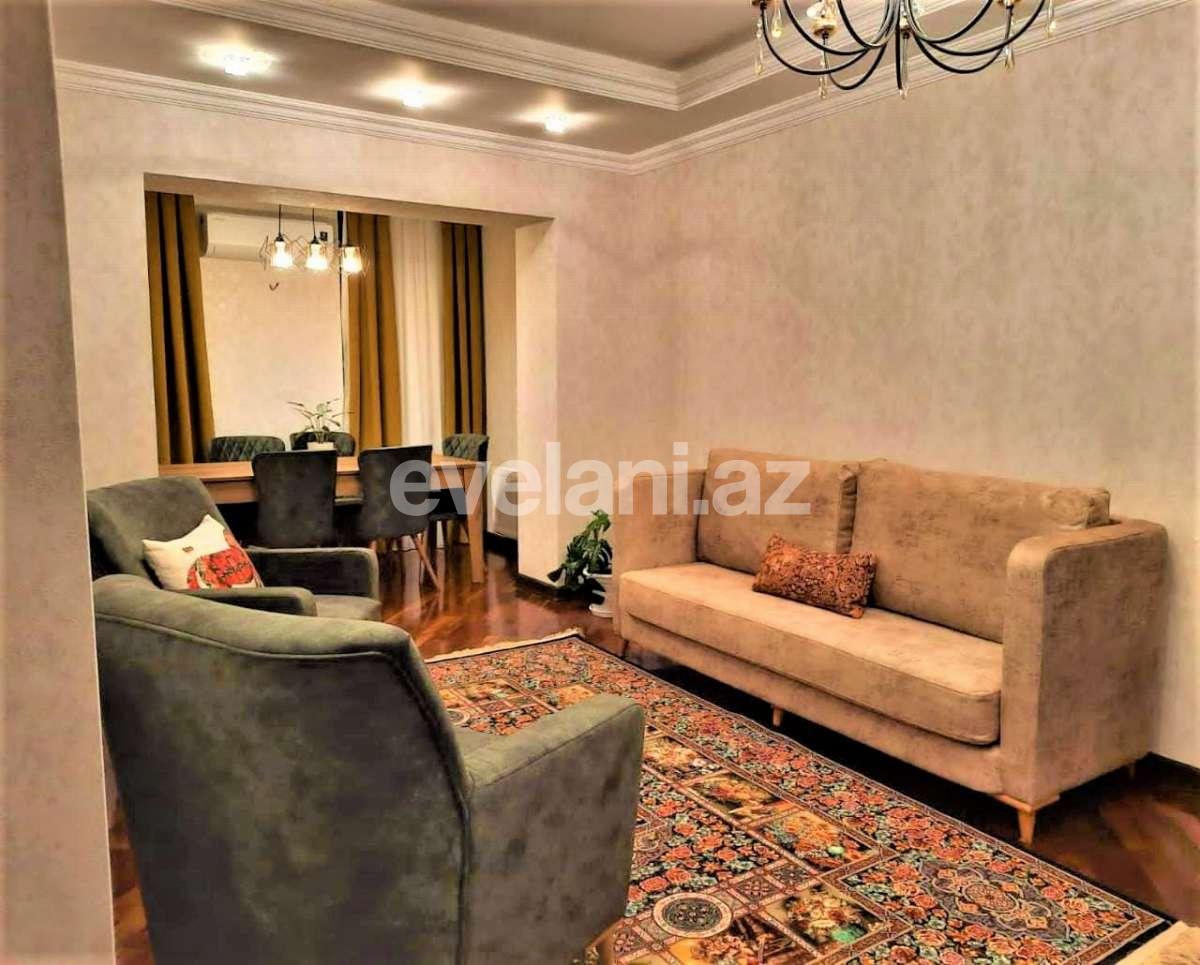 Satılır, köhnə tikili, 3 otaqlı, 75 m², Bakı, Nizami r, Xalqlar Dostluğu m.