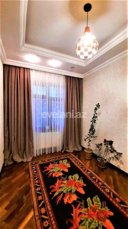 Satılır, köhnə tikili, 3 otaqlı, 75 m², Bakı, Nizami r, Xalqlar Dostluğu m.